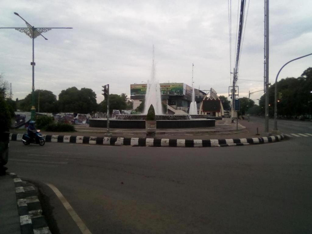 Graha Hotel Sragen Экстерьер фото
