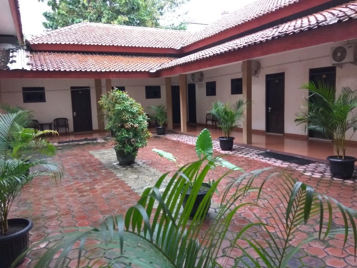 Graha Hotel Sragen Экстерьер фото