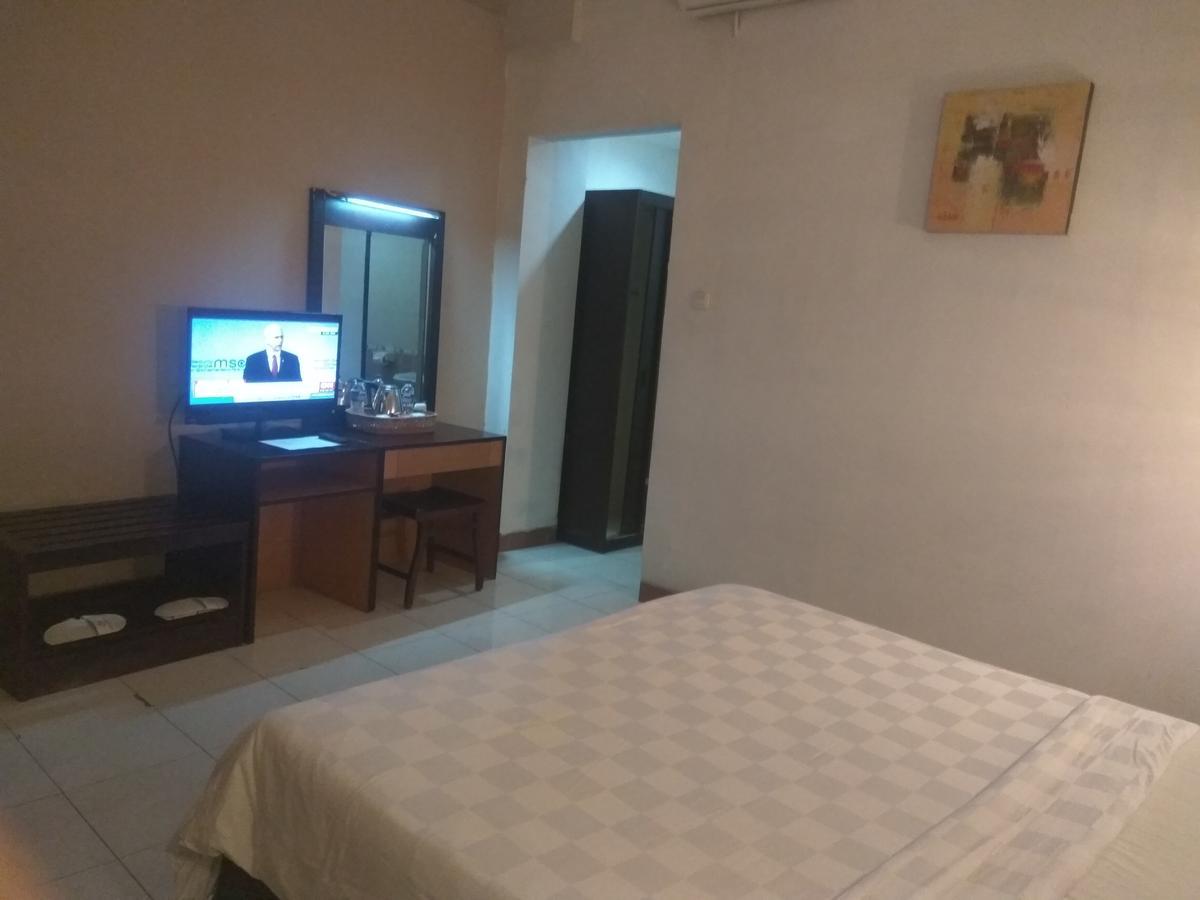 Graha Hotel Sragen Экстерьер фото